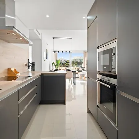 Stylish 2-bedroom In Alcazaba Lagoon Rdr529 Estepona